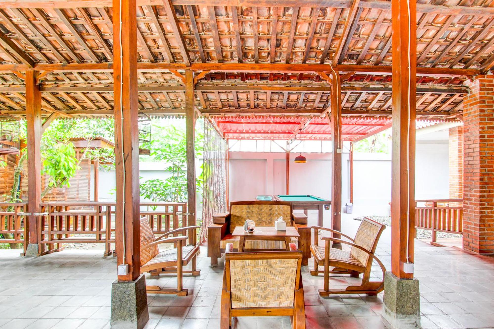 Capital O 93873 Sokkyo Homestay Sleman  Exterior photo